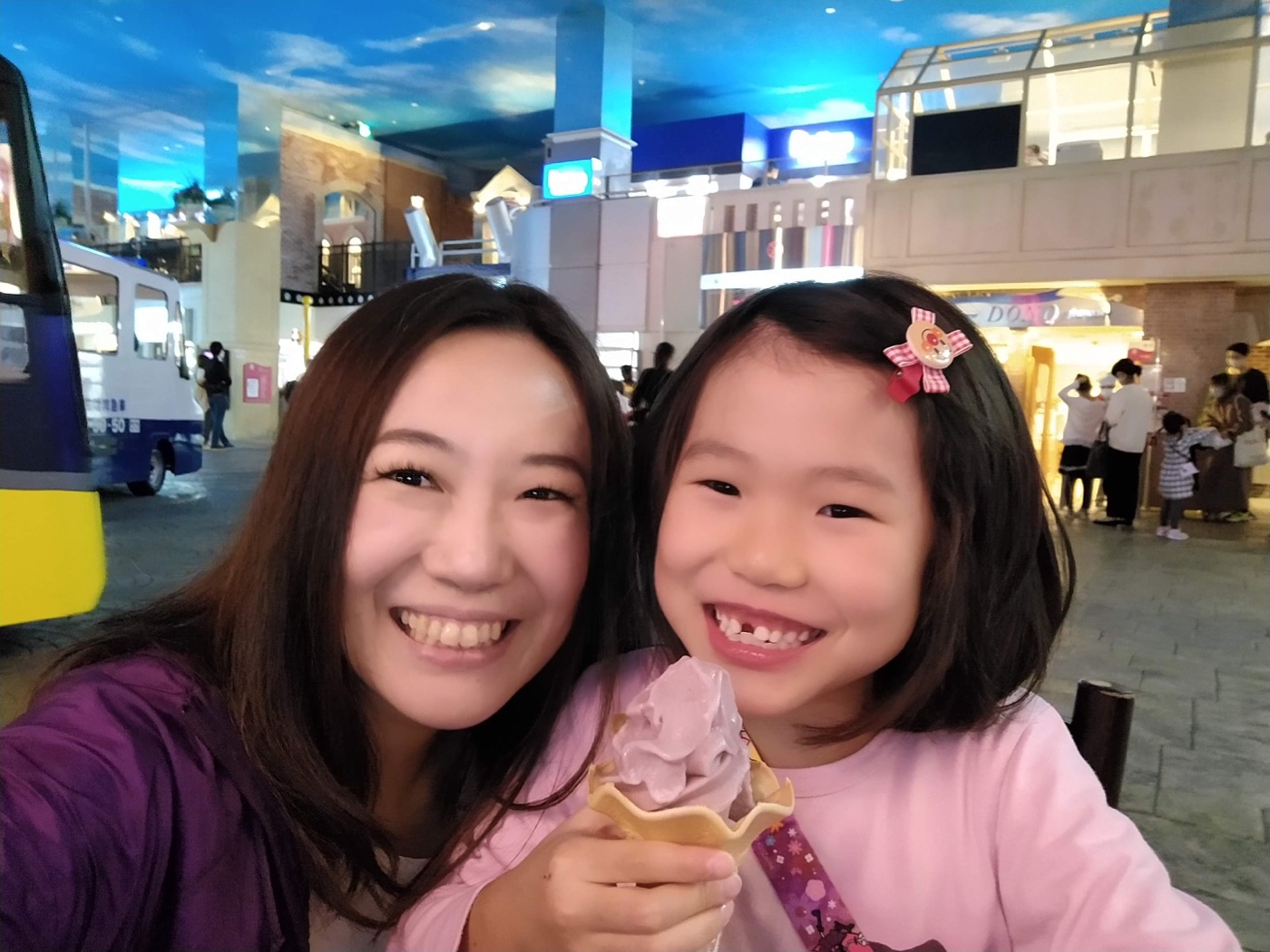 RYU and her daughter